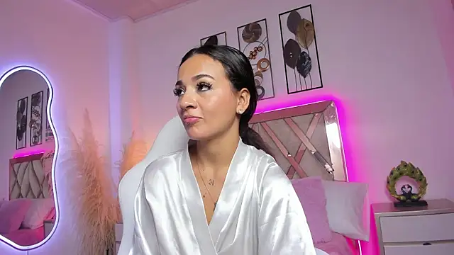 akira 09  online show from November 28, 1:25 pm