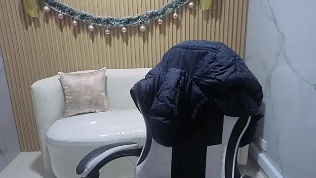 Skyler Gracee Tx online show from December 14, 3:01 am