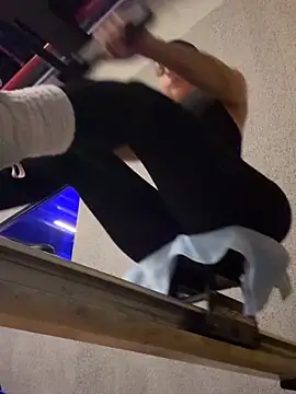 Anavalle online show from February 19, 7:24 pm