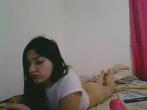 KarenG2025 online show from November 5, 3:45 am