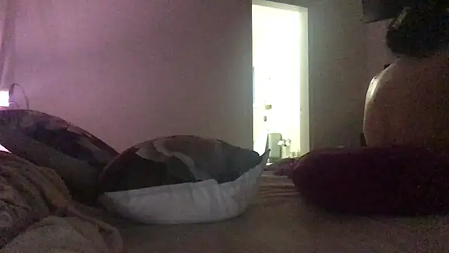 paula19800 online show from December 14, 4:24 pm