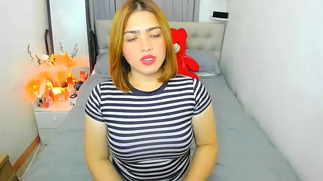 BubbbleButtDemi online show from February 1, 7:29 am