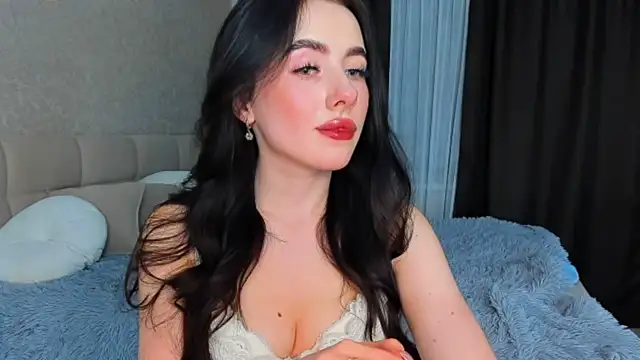 Snapshot of Milla_Moore chatting on October 28, 5:41 pm Milla Moore online show from October 28, 5:41 pm