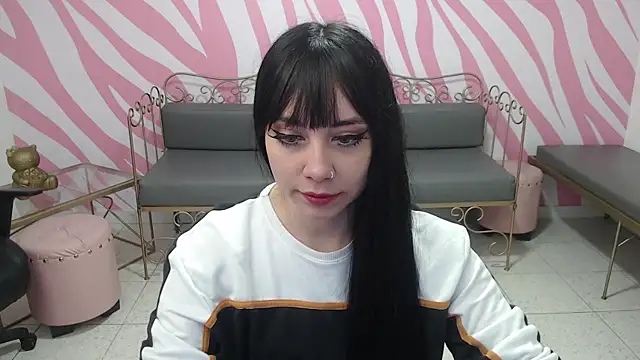 saabrina  online show from November 18, 1:01 pm