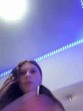 Snapshot of aliisonn___parker26 chatting on September 27, 3:47 am aliisonn parker26 online show from September 27, 3:47 am