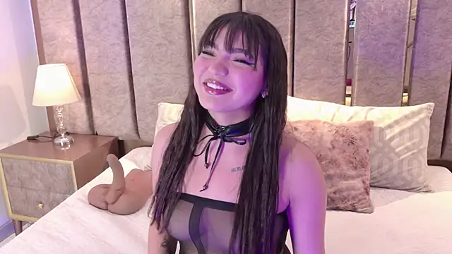 Samantha Hans online show from February 17, 9:36 pm