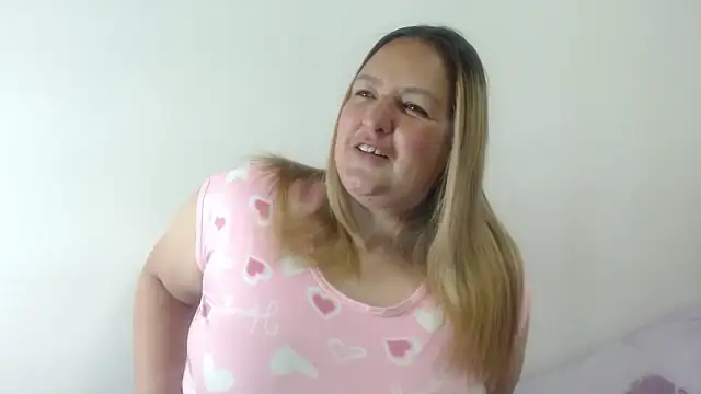 Snapshot of SweetRouse__ chatting on October 21, 1:48 pm SweetRouse online show from October 21, 1:48 pm