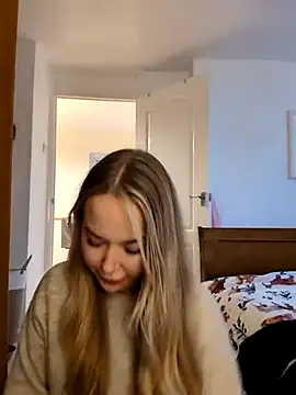 BarbieDolly x online show from December 1, 3:04 pm