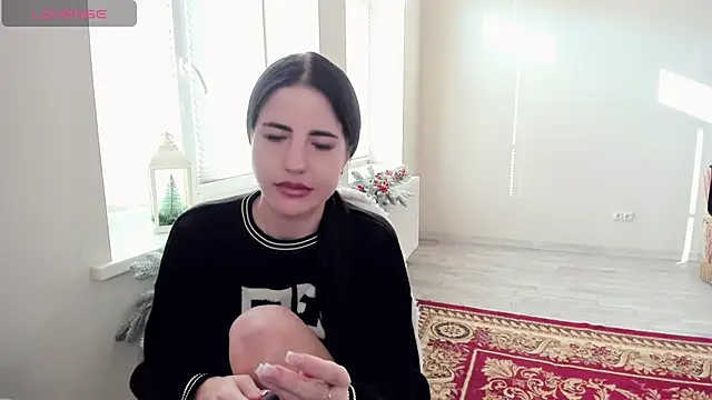 Malibu J online show from December 4, 11:56 am