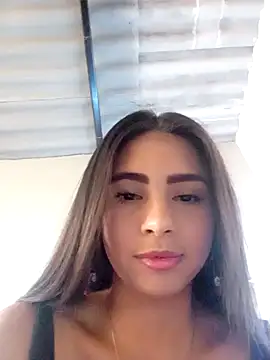 NileveSantanna online show from September 26, 9:45 pm