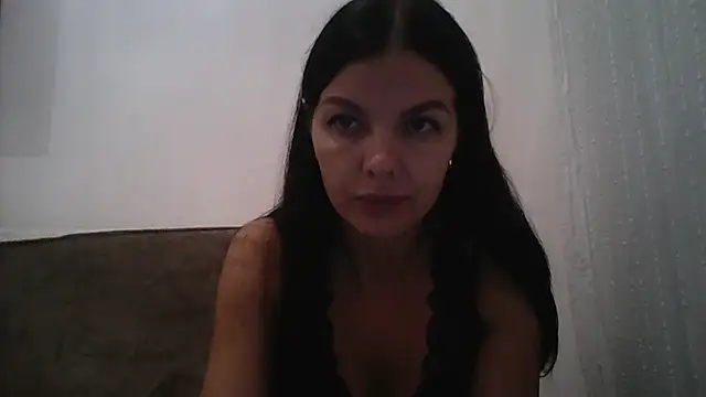 Lorivell online show from November 1, 6:56 pm