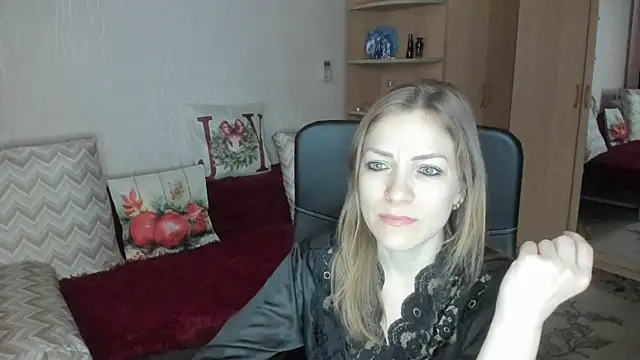 Tiffany Bates online show from January 7, 11:35 am