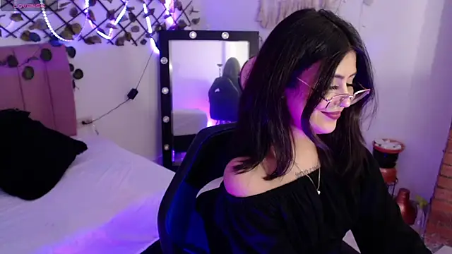 isa bunny18 online show from November 3, 4:27 am