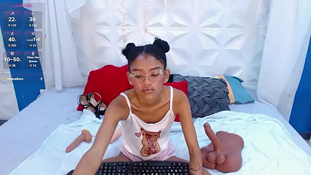 adisson petite1 online show from February 2, 7:24 pm