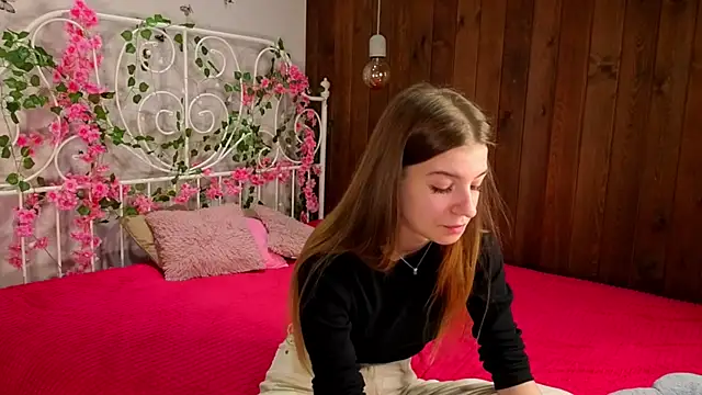 Snapshot of TawanaWalleck chatting on October 2, 9:09 pm TawanaWalleck online show from October 2, 9:09 pm