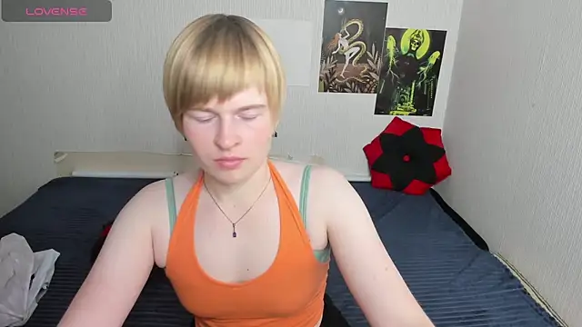 Cattie w  online show from November 26, 1:28 am