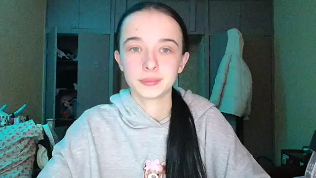 Emilia Light online show from February 24, 7:07 am