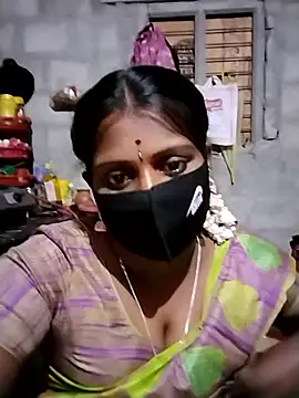 Tamil Hot Sandy online show from February 8, 5:49 pm