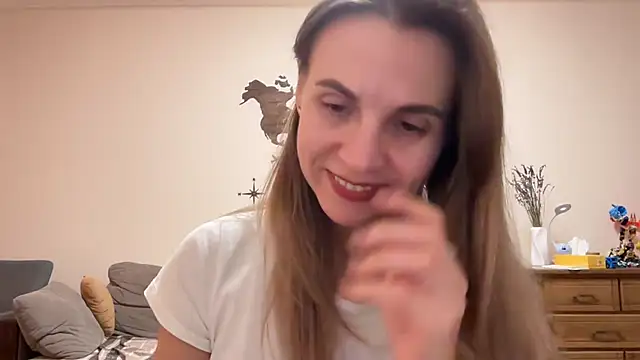 AnnieLove7722 online show from October 23, 10:21 am