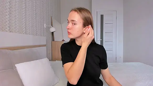 LilMary  online show from November 14, 11:32 am