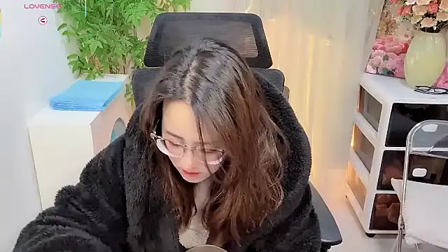 NEWONETO online show from December 14, 8:36 pm