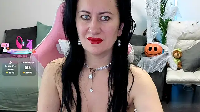 Snapshot of monnica_vibe_ chatting on October 18, 9:56 am monnica vibe  online show from October 18, 9:56 am