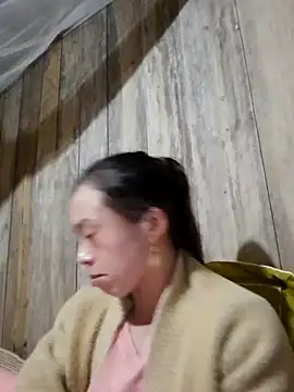 Tuyet xx online show from October 25, 2:14 pm