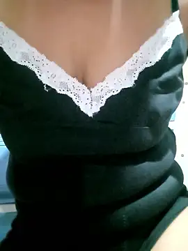 Hotmommax online show from January 12, 9:20 pm