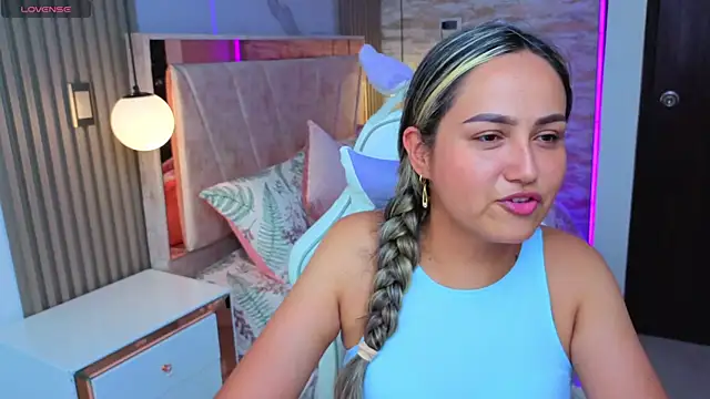 lila cute1 online show from November 4, 6:46 pm