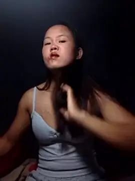 Snapshot of Alice_wo chatting on October 22, 10:59 pm Alice wo online show from October 22, 10:59 pm