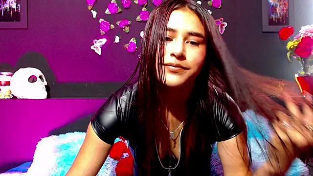 Snapshot of Zayra_Velisse1 chatting on October 1, 4:12 pm Zayra Velisse1 online show from October 1, 4:12 pm