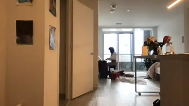 tia   fox online show from February 22, 7:04 pm