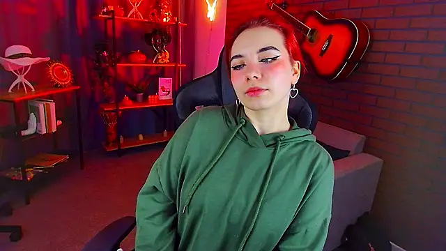 MarcelineChi online show from December 4, 11:12 am