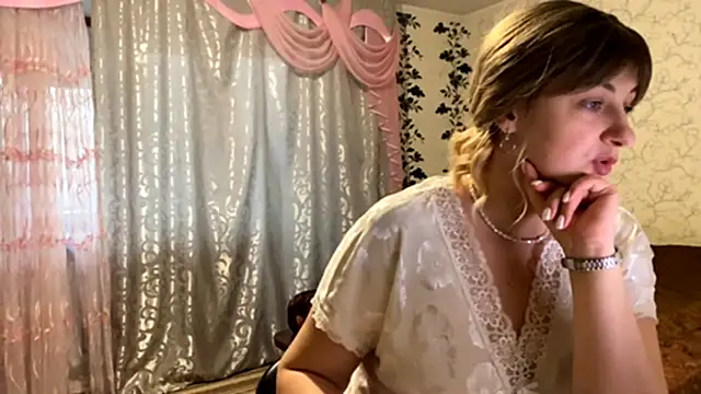 HoneyRose333 online show from October 21, 9:57 am