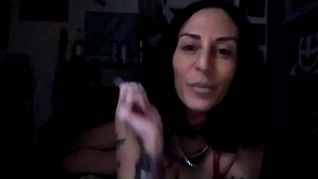 inkdhollow1 online show from October 12, 4:04 am