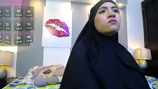 Neesha   online show from October 18, 9:27 pm