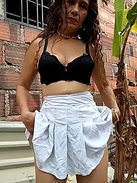 Dirty-Divorced-mother7 online show from October 13, 7:16 pm