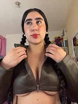 Miichii online show from December 5, 3:28 am