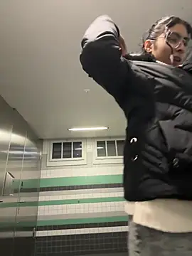 latingangsex online show from February 7, 6:50 am