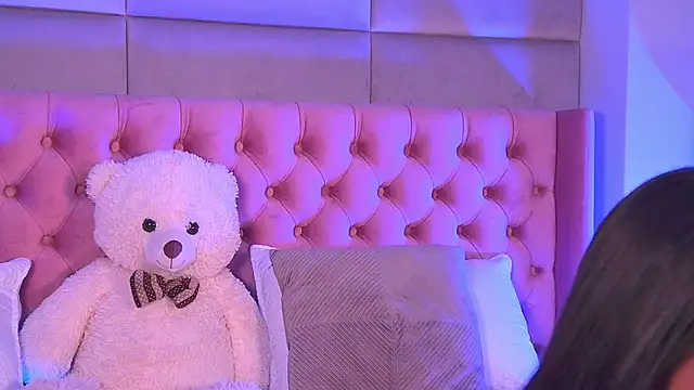 AmyraMoon online show from October 6, 3:23 am