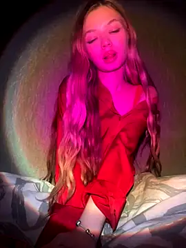  Siennaaa  online show from October 29, 10:45 pm