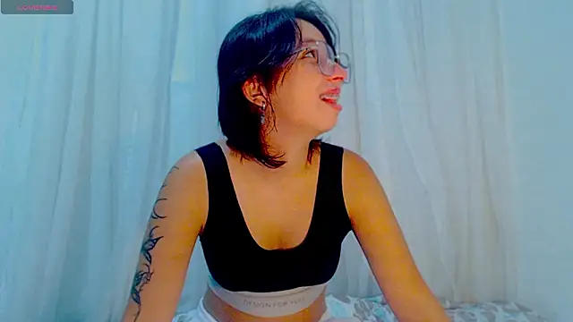 Klaret Toy online show from February 27, 1:49 am