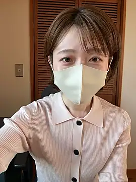 momo yuipu online show from October 9, 1:54 am