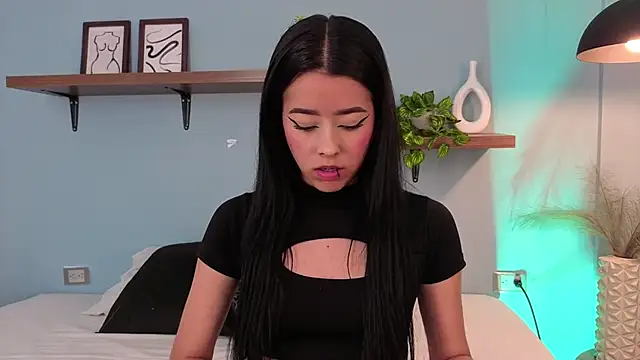 Megan Ritz online show from November 9, 8:05 pm