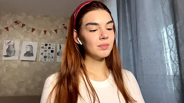 TeresitaLish online show from October 22, 2:11 pm