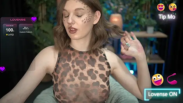 xoxo molly online show from October 31, 9:08 pm