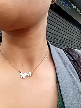 Jade 1-9 online show from October 13, 8:11 pm