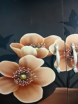 tulip-bae online show from October 4, 6:08 am