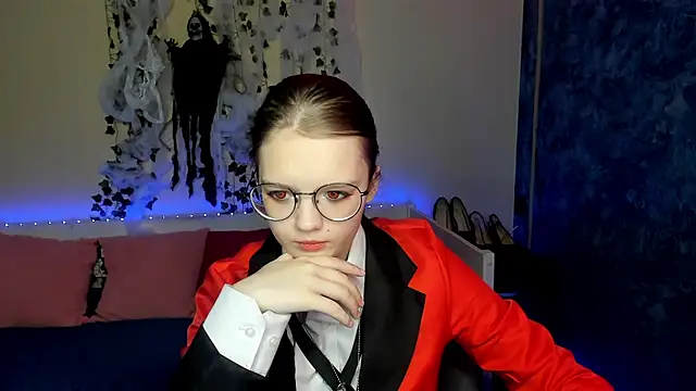 shy elina01 online show from October 31, 10:52 am