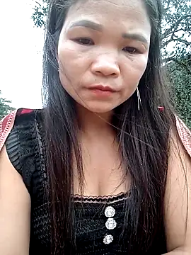 Snapshot of maybaby- chatting on October 21, 9:46 am maybaby- online show from October 21, 9:46 am